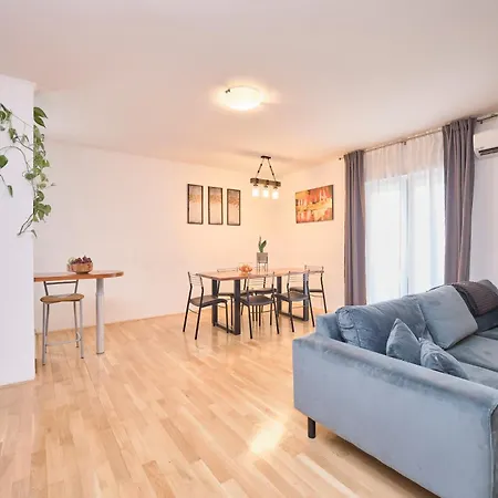 Apartmán New! Harmony Seaside By Litto Split